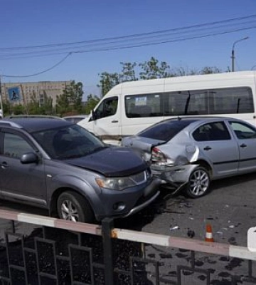 У Кривому Розі сталася потрійна ДТП