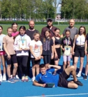 Свалявські легкоатлети здобули золоті та срібні медалі на чемпіонаті Закарпаття