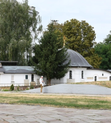 Демонтаж храму-МАФу УПЦ біля Десятинної церкви в Києві перенесли