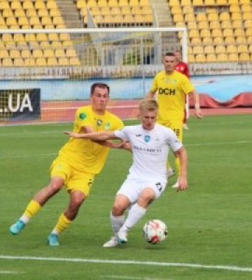 Головний тренер і півзахисник ФК «Хуст» потрапили до збірної туру Першої ліги України
