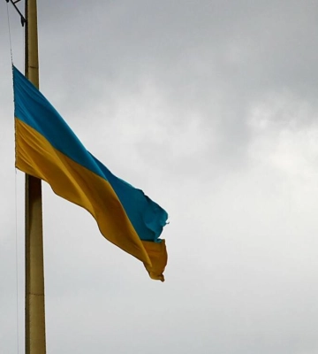 У Києві приспустили головний стяг України: в чому причина