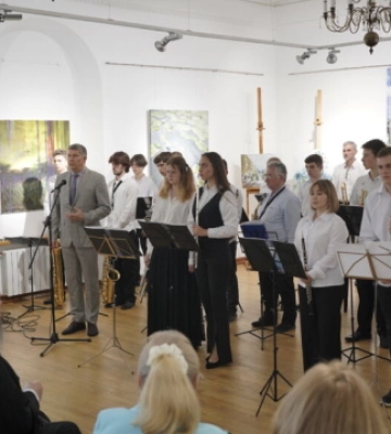У Києві презентували виставку, присвячену зруйнованому росіянами Бахмуту