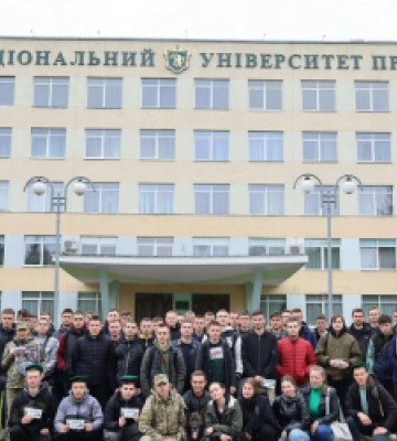 Студенти Університету природокористування зустрілися із представниками Кінологічного центру ДПСУ