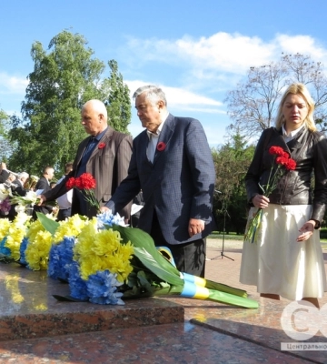 У Кропивницькому у День пам&#039;яті та перемоги над нацизмом вручають ордени загиблим в російсько-українській війні