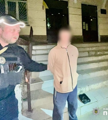 В Одесі затримали раніше судимого молодика, який пограбував водія маршрутки