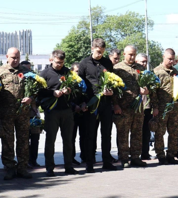 Згадати минуле заради майбутнього: в Запоріжжі вшанували пам&#039;ять героїв Другої світової війни