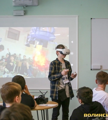Робототехніка та управління дронами: в ЛНТУ відкрили STEM-лабораторію для юних науковців. Фото