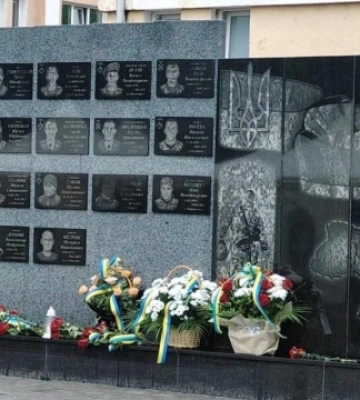 На Закарпатті відкрили меморіал полеглим військовим 128-ї бригади