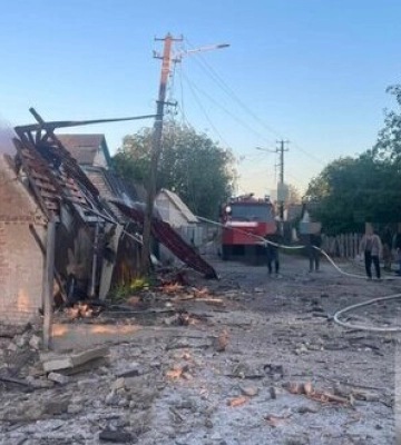 Унаслідок атаки РФ на Київщину постраждали дві людини, пошкоджено багатоквартирний і 19 приватних будинків, садочок та ЛЕП