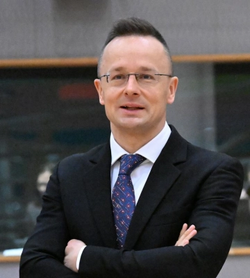 &quot;Безумный план&quot;. Венгрия не поддержит фонд НАТО для Украины на 100 млрд евро, - Сийярто