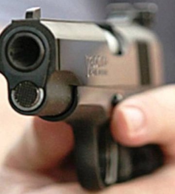 Стріляв з пістолету у доставника їжі: в Одесі повідомлено про підозру чоловіку