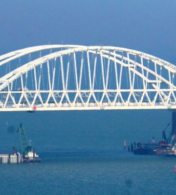 Росіяни бояться пропускати Кримським мостом потяги з пальним - Плетенчук