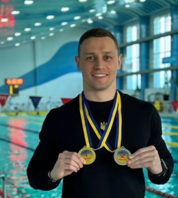 Команда з Полтави здобула 4 нагороди на абсолютному чемпіонаті України з плавання