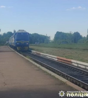 В Олевську під потяг потрапив 85-річний пенсіонер, чоловік в лікарні