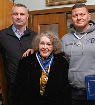 Валерій Залужний та Ліна Костенко стали почесними громадянами міста Києва, – Кличко ®