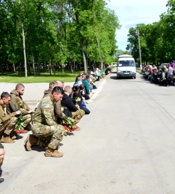 У Кропивницькому попрощалися із двома загиблими воїнами