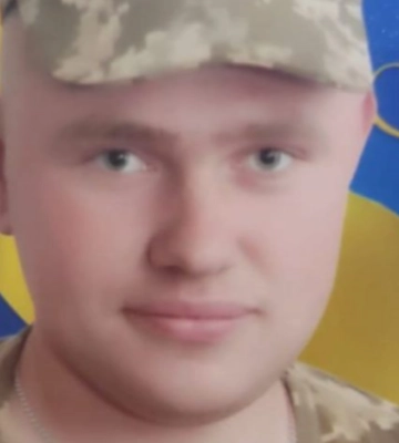 Маля ніколи не побачить свого татуся: 25-річному захиснику з Волині просять посмертно присвоїти державну нагороду