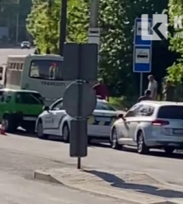 У Луцьку на Володимирській – аварія за участі маршрутки (відео)