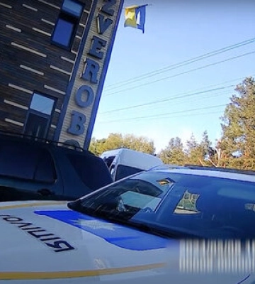 Броварской криминальный авторитет плевал в полицейского и угрожал ему: мужчину задержали