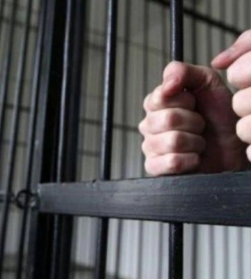Забив дошкою до втрати свідомості та кинув помирати: у Дніпрі судили злочинця