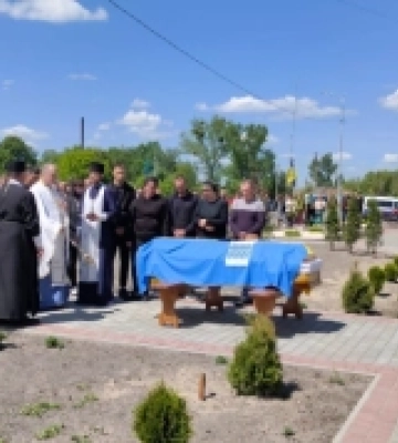 На Волині в останню дорогу провели захисника України Василя Семеру. ФОТО
