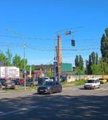 У Полтаві на перехресті вулиць Польська  Л Каденюка ввели в експлуатацію новий світлофорний обєкт