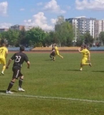 Розгром від «Маяка» і нульова нічия дебютантів: результати перших чвертьфіналів Кубку Рівненської області з футболу