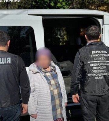 Міжнародний канал торгівлі людьми викрито на Одещині, - Держприкордонслужба. ФОТОрепортаж