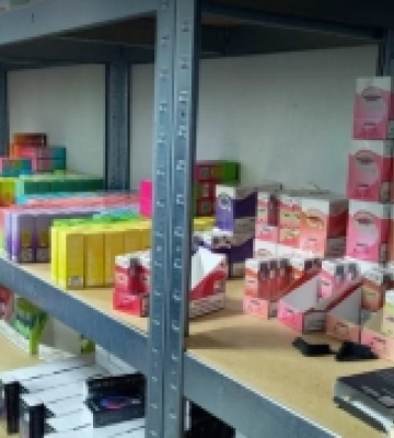 На Одещині покарали двох жителів за продаж електронних сигарет через телеграм-канал