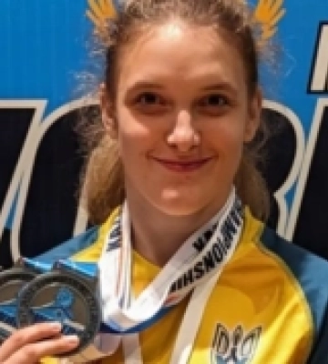 Армреслерка з Волині виборола два золота на Чемпіонаті Європи