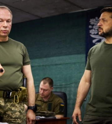 Зеленський заслухав доповідь Сирського про ситуацію на фронті: «по всій лінії – важкі бої»