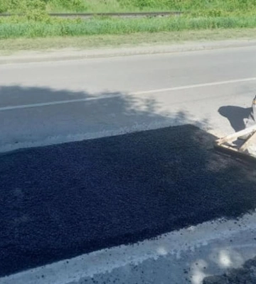 У Костополі латають вибоїни на дорогах (ФОТО)