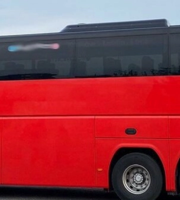 Біля залізничного вокзалу у Львові автобус Чернівці-Варшава збив жінку