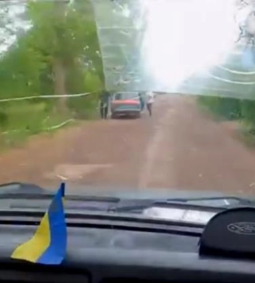 В Донецкой области полицейские попали под обстрел