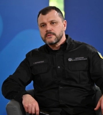 На Харківщині оборонці знищили бронетехніку росіян разом з десантом, автомобільну і спеціальну техніку