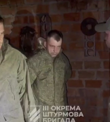 &quot;За що ми воюємо, нікому не зрозуміло&quot;: Третя штурмова полонила російського заступника командира роти