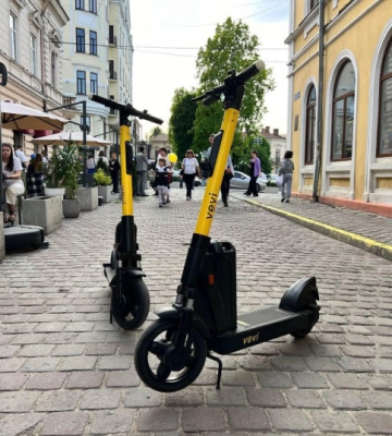 Відсьогодні на вулицях Чернівців з’являться нові електросамокати