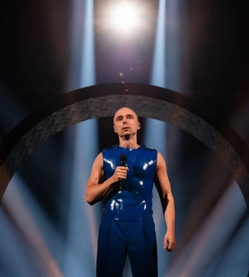 Щасливі, що він з нами, – представник Латвії на Євробаченні-2024 прихистив собаку з Харкова