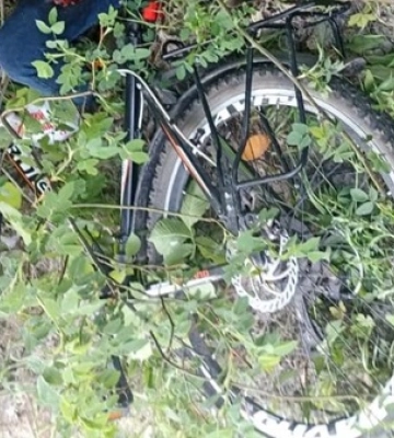 З’явилися фото з місця авіаудару в Сумах