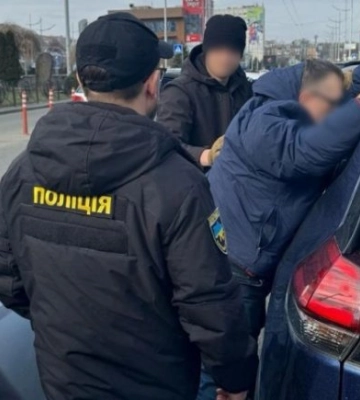 Чиновник вимагав хабар за користування землею на Полтавщині