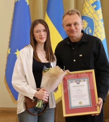 Львівська фехтувальниця отримала від громади міста подяку і 112 тисяч гривень