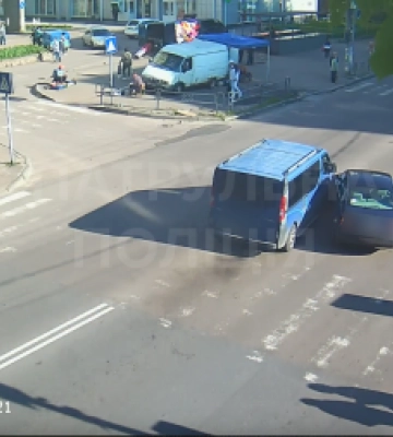 У Житомирі на перехресті вулиць Вітрука та Івана Огієнка сталася ДТП. ВІДЕО