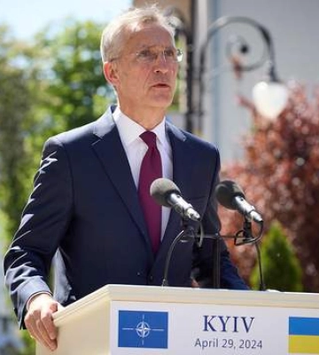 Столтенберг назвал, кто отвечает за поставки оружия в Украину