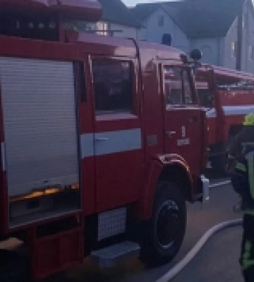 У Березному від вогню рятували господарську будівлю (ФОТО)