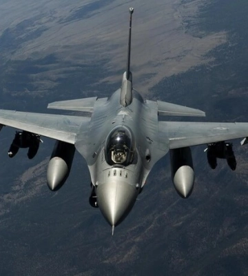 Стало известно, когда Украина может получить первые F-16