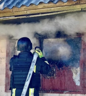 У Високопіллі на Херсонщині рятувальники загасили пожежу