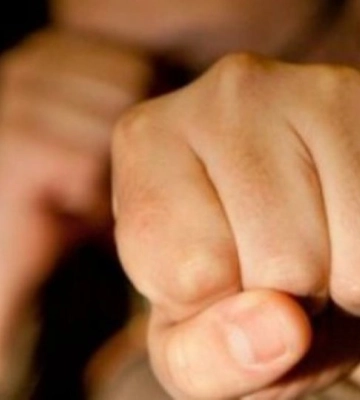 У Дніпрі затримали підозрюваного у нанесенні смертельних тілесних ушкоджень чоловіку