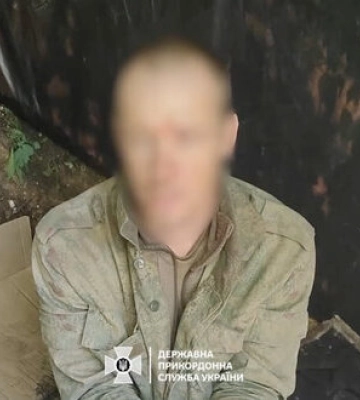 Прикордонники з бригади &quot;Помста&quot; полонили мешканця Луганщини, якого мобілізували до армії РФ: &quot;Хлопці, я свій&quot;. ВIДЕО