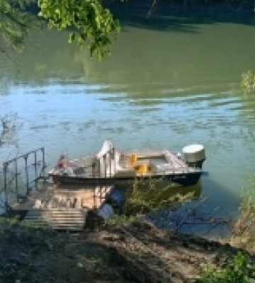 На Закарпатті з Тиси витягли тіло потопельника