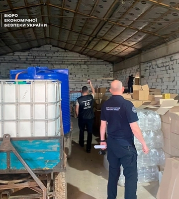 У Торчині на підпільному заводі підробляли елітний алкоголь 